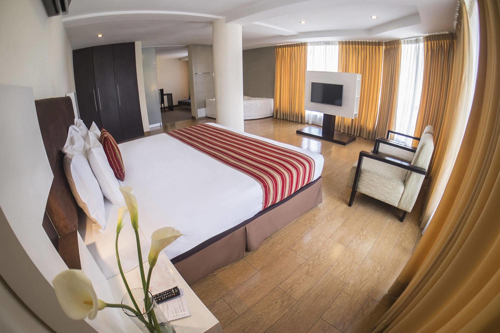 Allpa Hotel & Suites Lima Luaran gambar